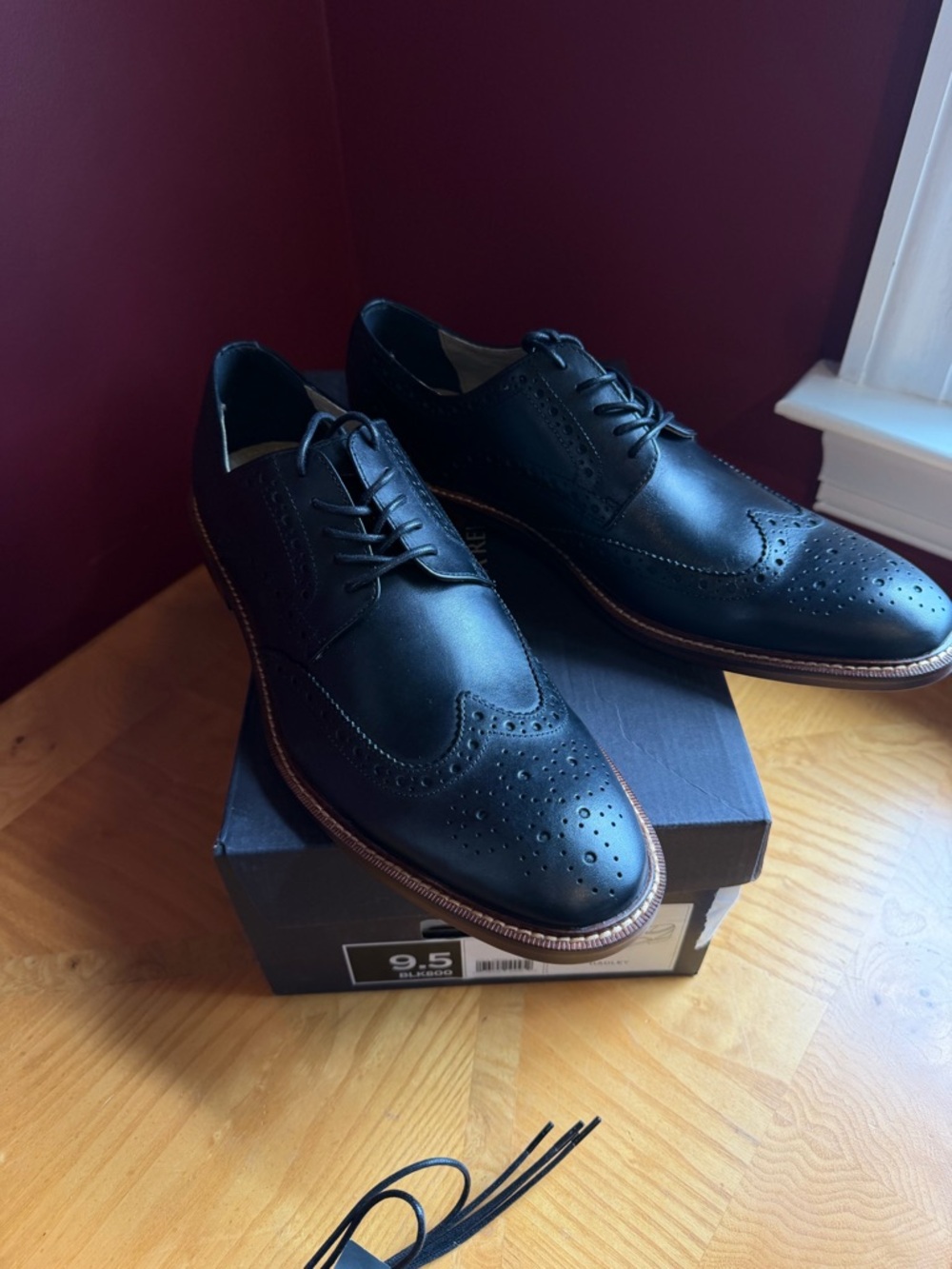Banana Republic Black Leather Brogue Derby Shoes